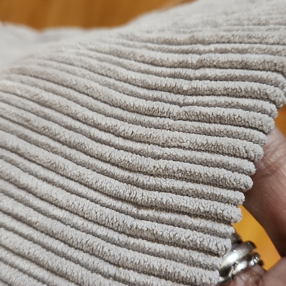 Mid-Rise Wide Wale Corduroy Slacks 🍁 - Picture 4 of 12